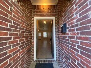 301 W Prairie St in Denton, TX - Building Photo - Building Photo