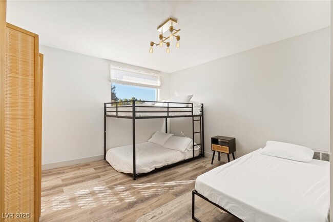 property at 2940 Rosanna St