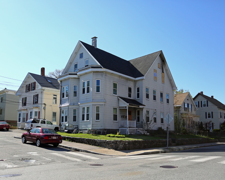 240-244 Crescent St in Waltham, MA - Building Photo