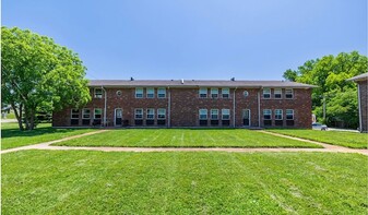 9983 Sloane Sq, Unit C Apartments