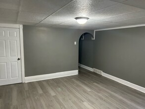 610 E 17th Ave in Munhall, PA - Building Photo - Building Photo