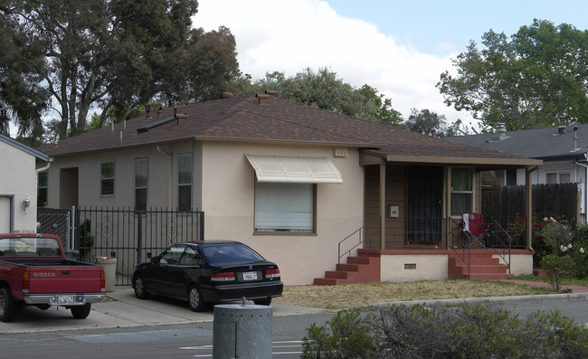 1357 Harbor St in Pittsburg, CA - Building Photo - Building Photo