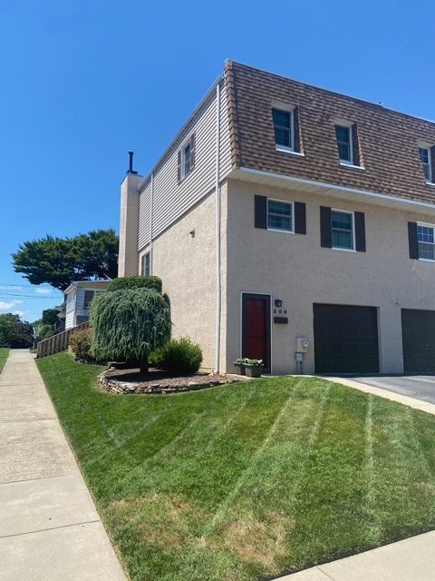 500 Maple St in Conshohocken, PA - Foto de edificio - Building Photo