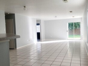 6843 Lower Arrow Dr in Houston, TX - Building Photo - Building Photo