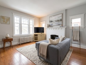 92 Neville Park Blvd in Toronto, ON - Building Photo - Building Photo