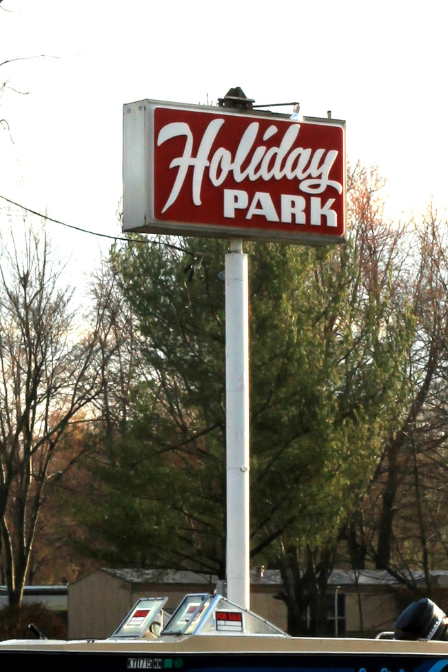 Holiday Mobile Home Park in Louisville, KY - Building Photo - Building Photo