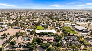 11571 E Cochise Dr in Scottsdale, AZ - Building Photo - Building Photo