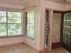 43A N Coria St in Brownsville, TX - Foto de edificio - Building Photo