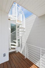 2016 Jesse E. Segovia St in Austin, TX - Building Photo - Building Photo