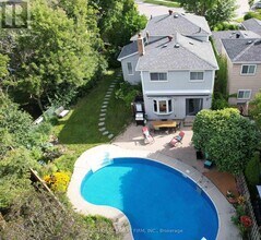 19 Lillooet Crescent in Richmond Hill, ON - Building Photo - Building Photo