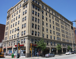 The Ardmore Apartments in Milwaukee, WI - Building Photo - Building Photo