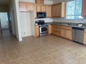 1217 Jennings Ave in Santa Rosa, CA - Building Photo - Building Photo