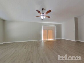 916 Jayhil Dr, Unit 3540-02 in Minneola, FL - Foto de edificio - Building Photo