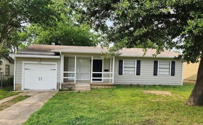 property at 2301 Cochran St