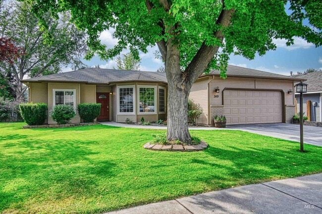 349 S Thoreau Way in Boise, ID - Building Photo - Building Photo
