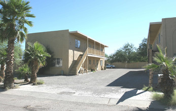 North Cardi Apartments in Tucson, AZ - Building Photo - Building Photo