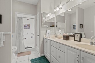 9525 Woodland Hills Way in Tallahassee, FL - Building Photo - Building Photo