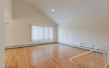 11 7th St in Bayville, NY - Building Photo - Building Photo