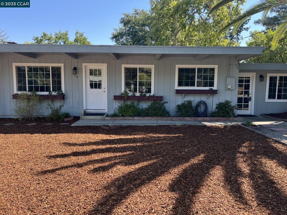 760 Rosewood Dr in Walnut Creek, CA - Building Photo