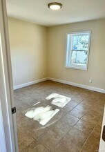 31 Perry Ln in Wheatley Heights, NY - Building Photo - Building Photo