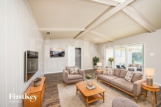 2912 Yorktown Rd in Mesquite, TX - Foto de edificio - Building Photo