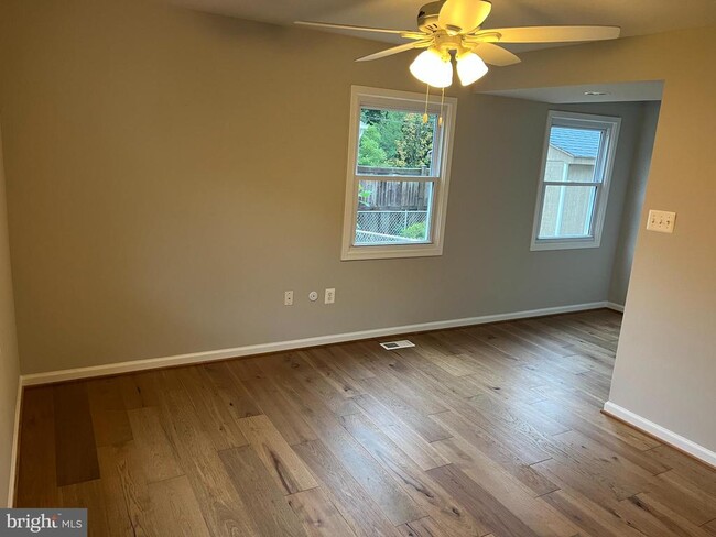 13015 Victoria Heights Dr in Bowie, MD - Building Photo - Building Photo