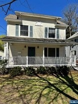 102 Liberty St in Ridgewood, NJ - Building Photo