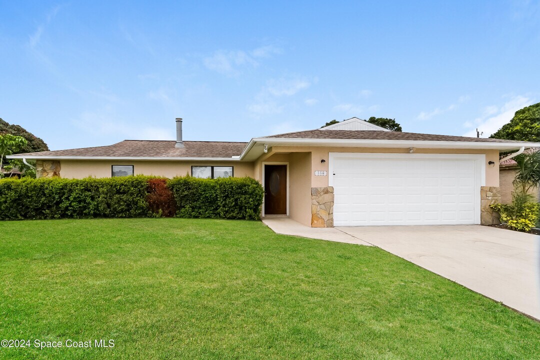 350 NE Genesee Ave in Port St. Lucie, FL - Building Photo