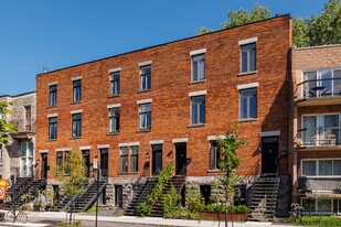 3424 Saint-Antoine Rue O in Montréal, QC - Building Photo