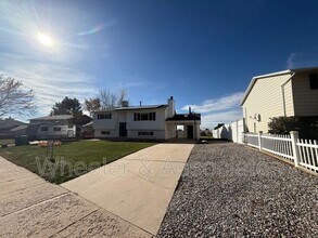 2587 N 1450 E in Layton, UT - Building Photo - Building Photo