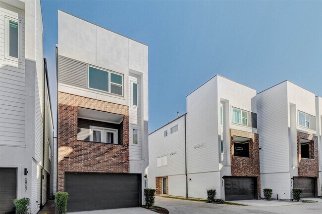 5859 Dolores St in Houston, TX - Building Photo - Building Photo