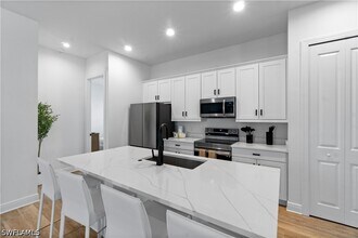 551 97th Ave N in Naples, FL - Building Photo - Building Photo