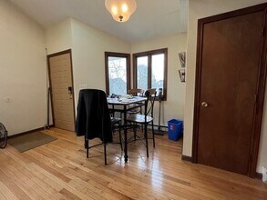 15 Burghardt St-Unit -B in Worcester, MA - Building Photo - Building Photo