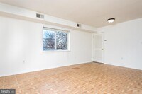 7497 Prince Charles Ct