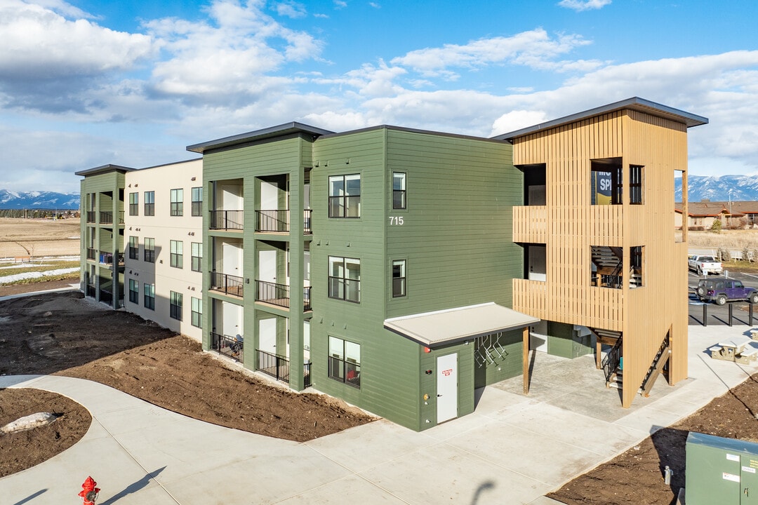 Altus Apartments in Kalispell, MT - Foto de edificio