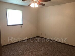 500 E College St in Energy, IL - Building Photo - Building Photo