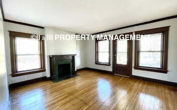 3700 Wyandotte St in Kansas City, MO - Building Photo - Building Photo