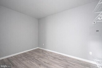 48 E Scott St in Riverside, NJ - Building Photo - Building Photo