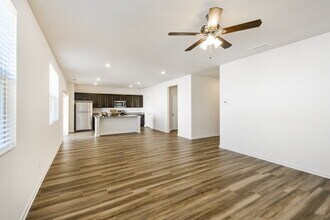 637 Moorings Ave in Mcdonough, GA - Building Photo - Building Photo