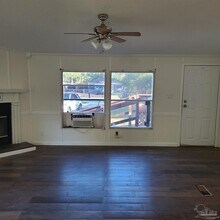 1111 Mills Ave in Pensacola, FL - Building Photo - Building Photo