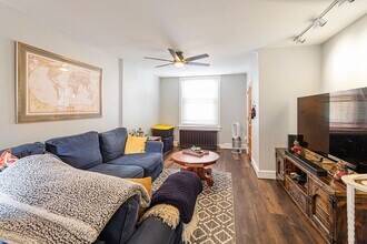 613 S LeCount St in Philadelphia, PA - Building Photo - Building Photo