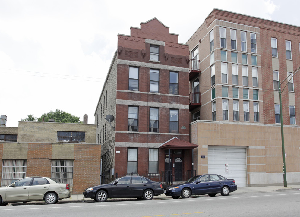 2354 N Elston Ave in Chicago, IL - Building Photo