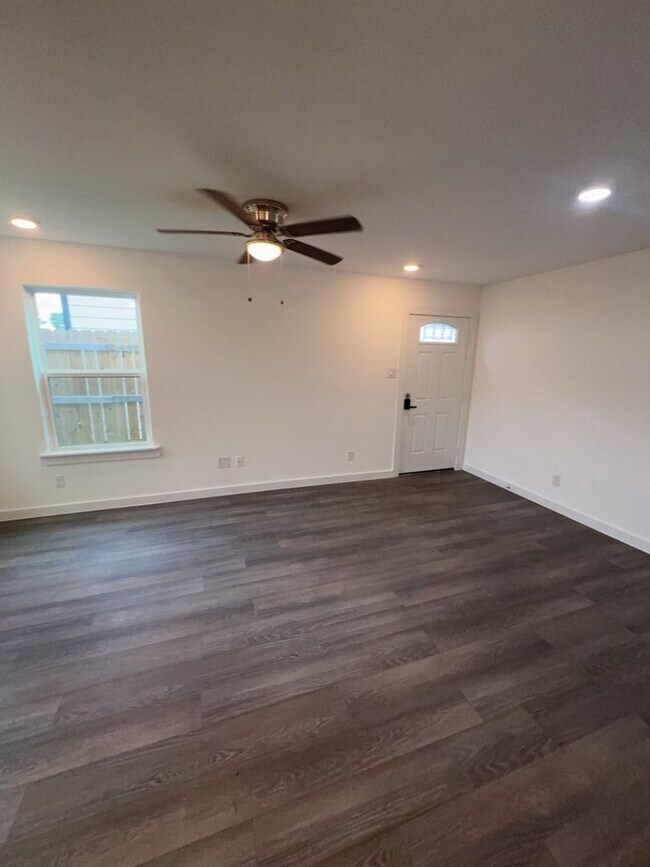 6009 Wedgefield St in Houston, TX - Building Photo - Building Photo