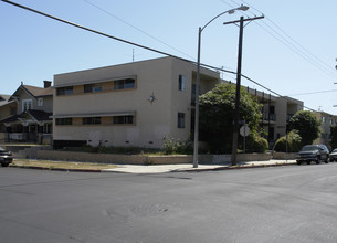 4604 Council St in Los Angeles, CA - Building Photo - Building Photo