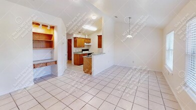 412 Burleson St in San Marcos, TX - Building Photo - Building Photo