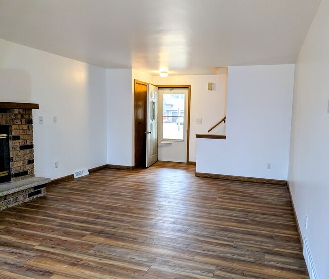 2043 Hilltop Dr in Green Bay, WI - Building Photo - Building Photo