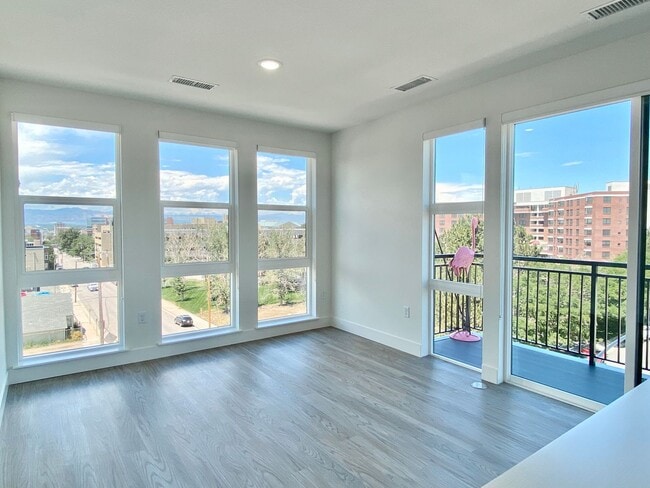 3500 S Corona St in Englewood, CO - Building Photo - Building Photo