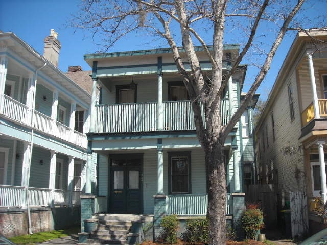 214 W Park Ave in Savannah, GA - Building Photo