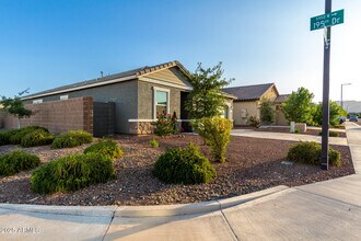 19531 W Palo Verde Dr in Litchfield Park, AZ - Building Photo - Building Photo