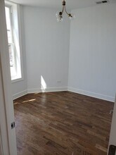 2347 W Taylor St in Chicago, IL - Foto de edificio - Building Photo